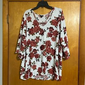 Torrid floral 3/4 length sleeve blouse